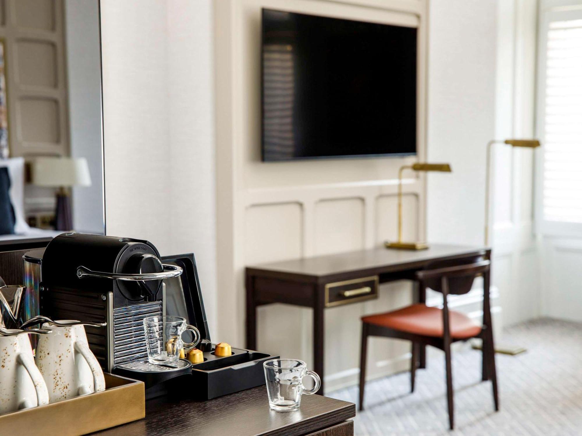 The Municipal Hotel Liverpool - Mgallery Bagian luar foto